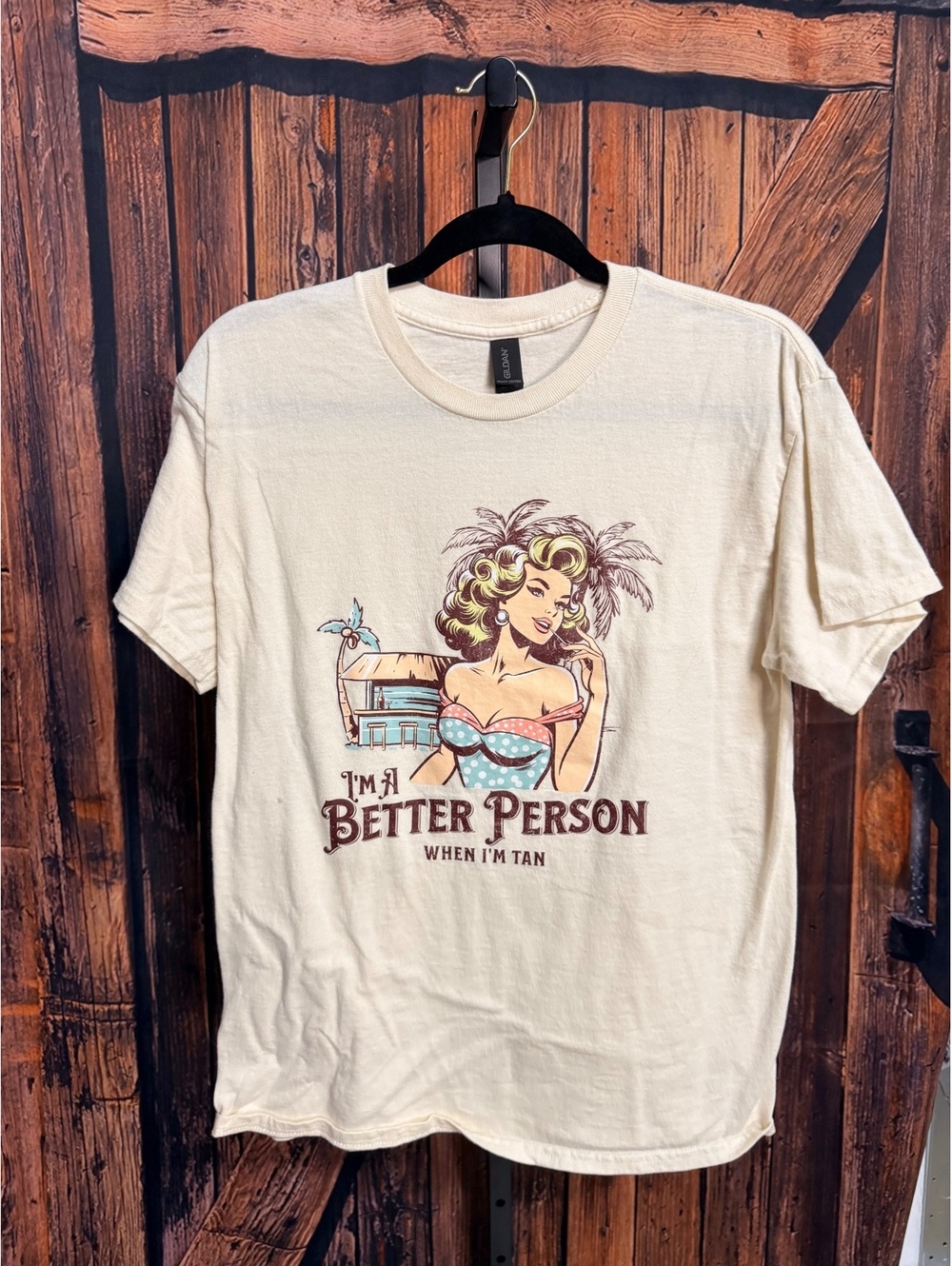 Gildan Heavy Cotton Graphic T-Shirt Size M Cream "I'm a Better Person When I'm T
